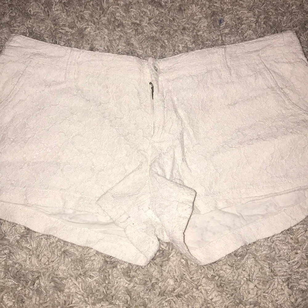 White floral lace shorts
